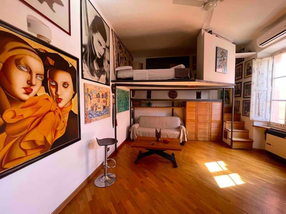 Апартаменты Our Arty Flat In Monti Рим Экстерьер фото